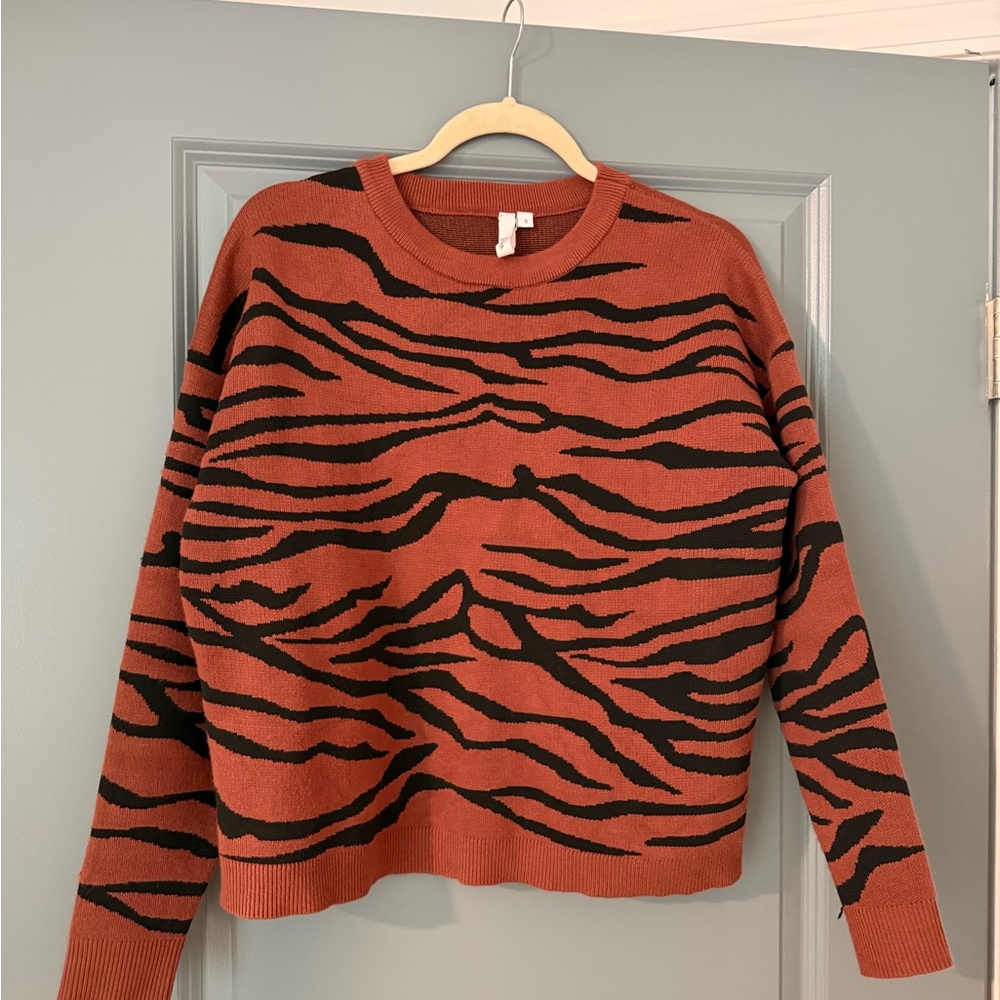 Elan Brown and Black Zebra-Pattern Crewneck Sweater